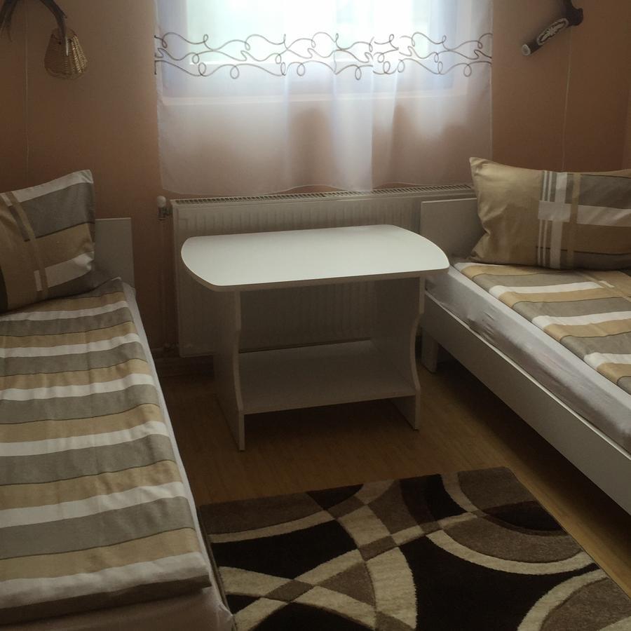 Becze Vanda Kulcsoshaz Lazarea Bagian luar foto